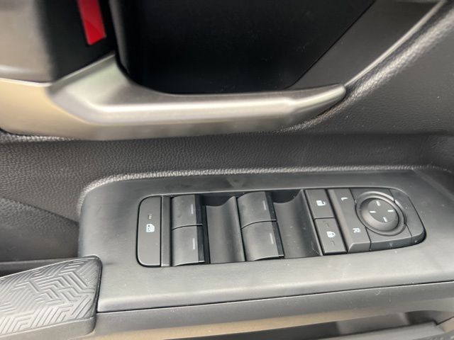 2025 Toyota Tacoma TRD Off Road - Photo 14