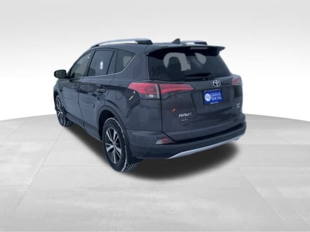 Used 2016 Toyota RAV4 XLE SUV