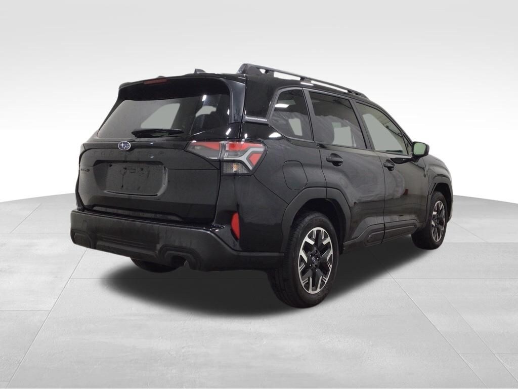 Used 2025 Subaru Forester Premium SUV