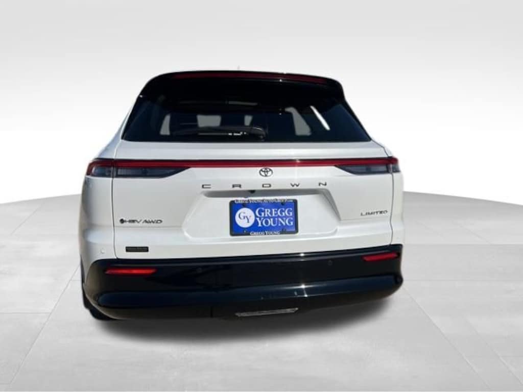 Used 2025 Toyota Crown Signia Limited SUV