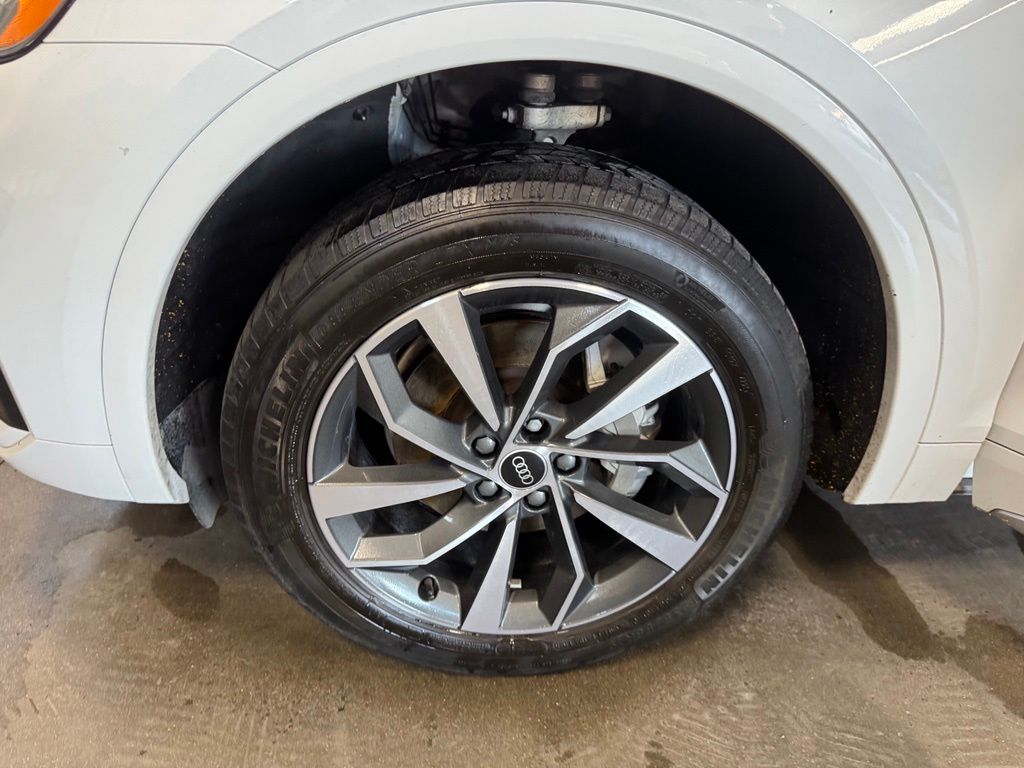 2021 Audi Q5 73