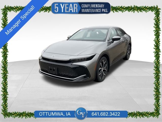 2023 Toyota Crown Limited's photo