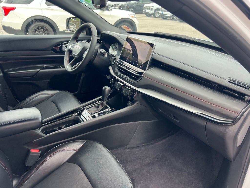2025 Jeep Compass Trailhawk - Photo 25