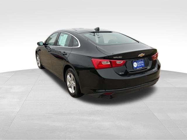 2024 Chevrolet Malibu LS photo 2