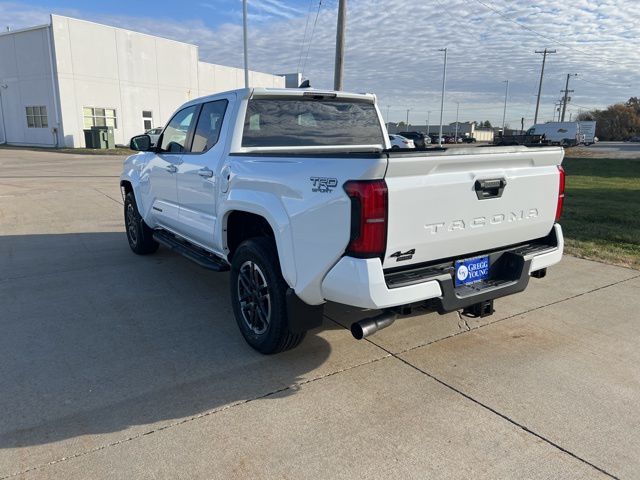 2025 Toyota Tacoma TRD Sport 4x4 Double Cab photo 2