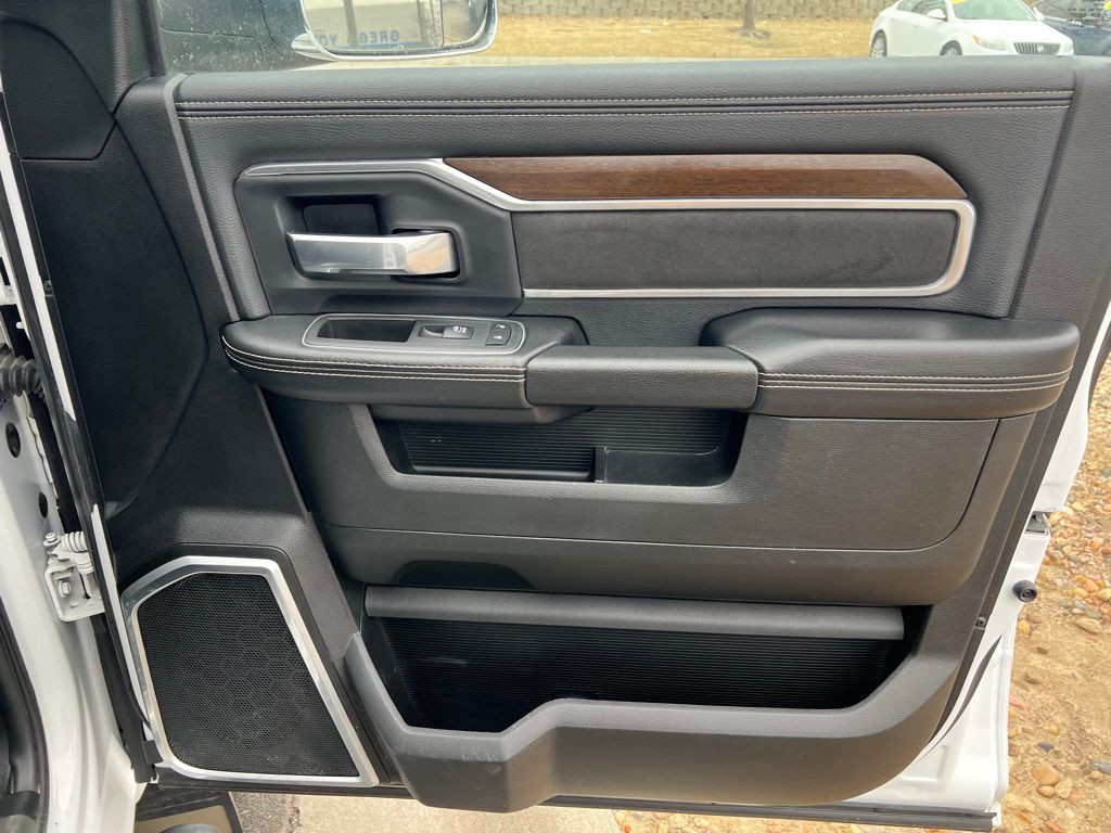 2022 RAM Ram 2500 Pickup Laramie - Photo 24
