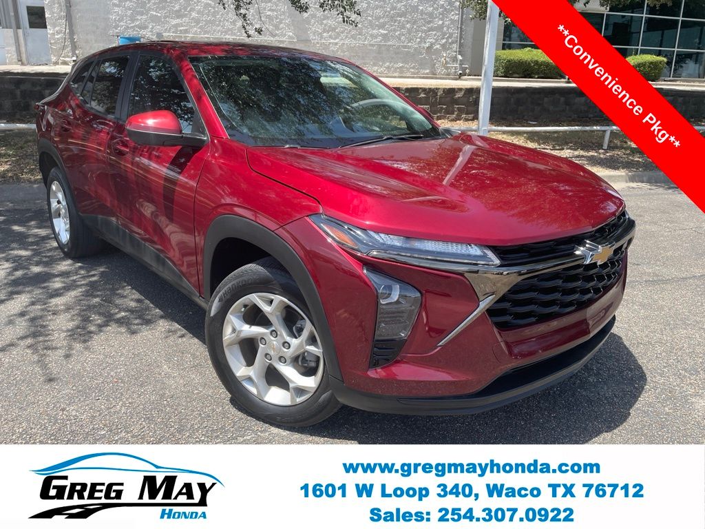 Used 2025 Chevrolet Trax LS