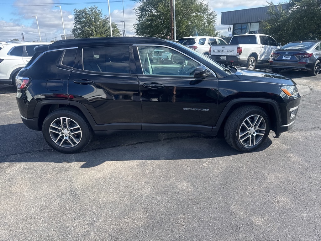 Used 2018 Jeep Compass Latitude SUV