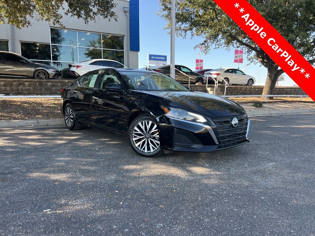 Used 2024 Nissan Altima 2.5 SV Sedan