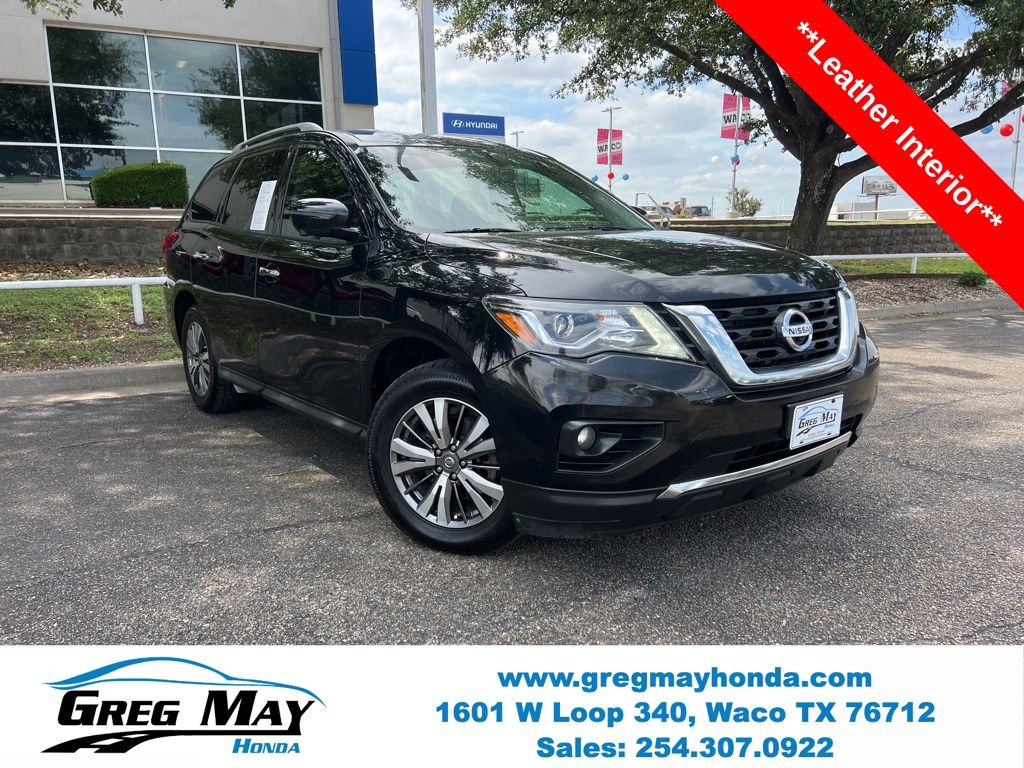 2019 Nissan Pathfinder SL 4WD's photo