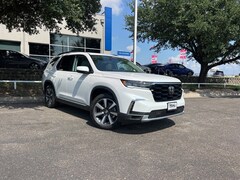 2025 Honda Pilot Touring SUV
