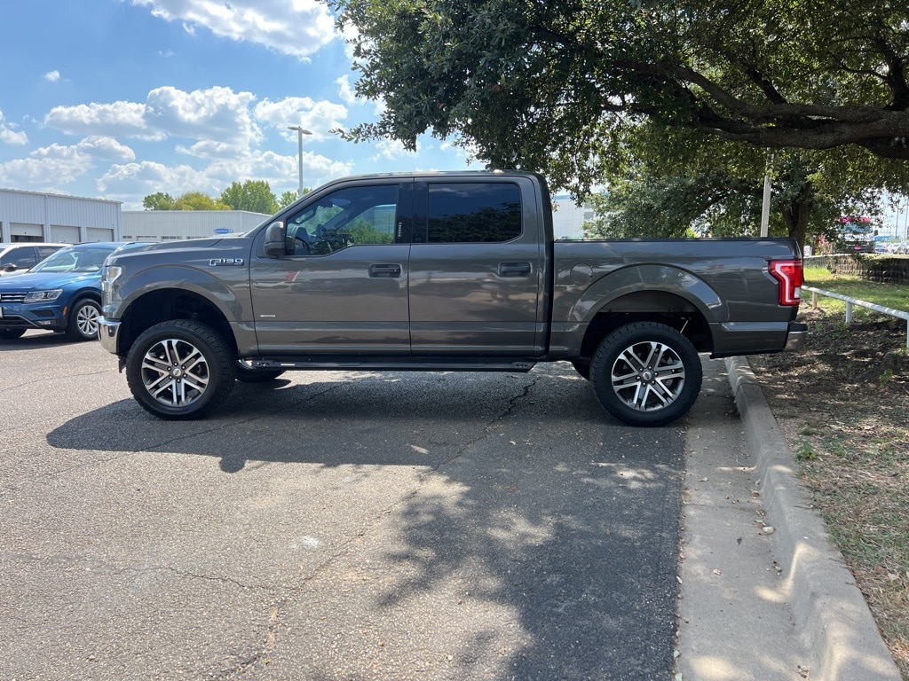 Used 2017 Ford F-150 XLT Truck