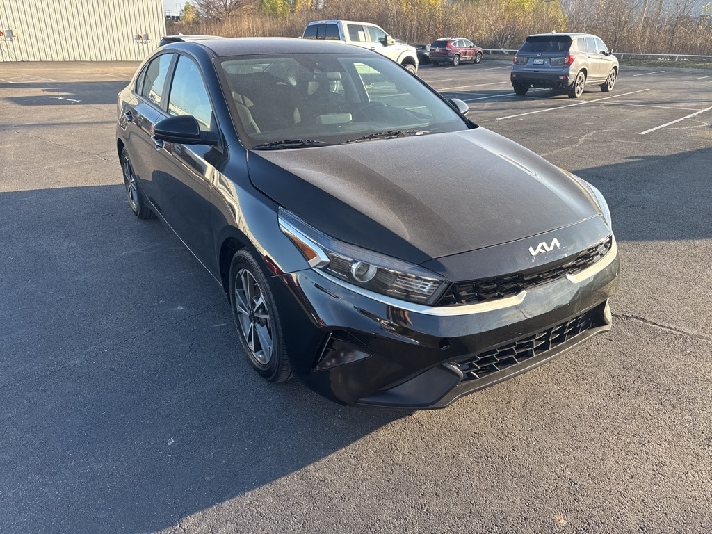 2024 Kia Forte LXS's photo