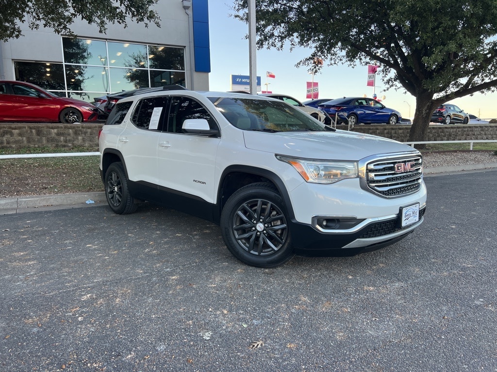 2017 GMC Acadia SLT-1's photo