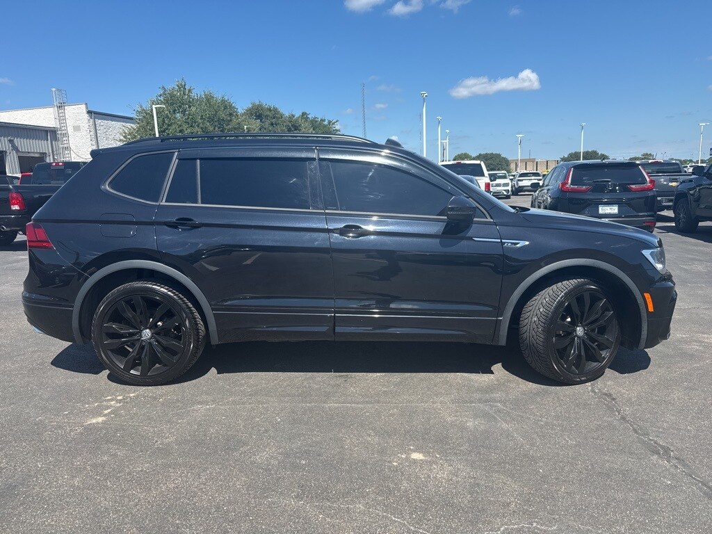 2021 Volkswagen Tiguan SE R-Line Black photo 2
