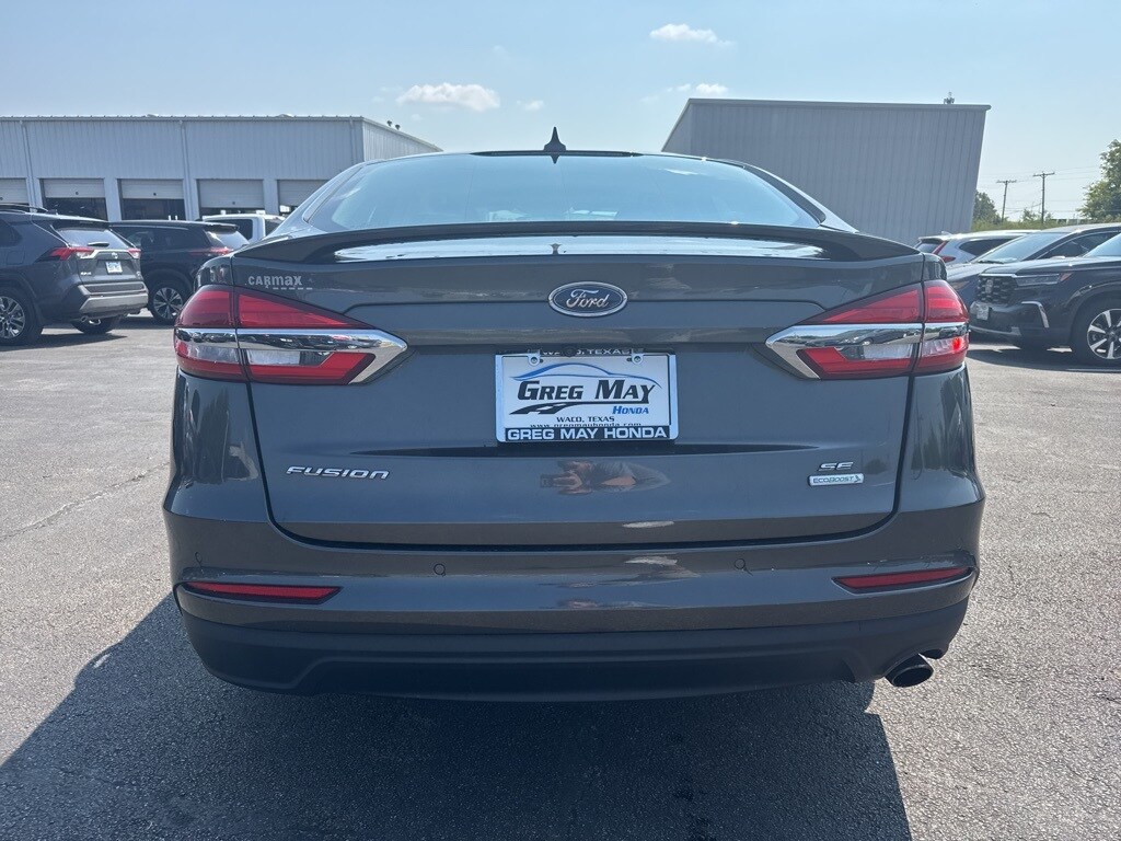 2019 Ford Fusion SE photo 4