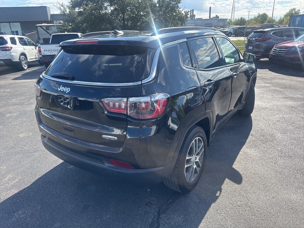 Used 2018 Jeep Compass Latitude SUV