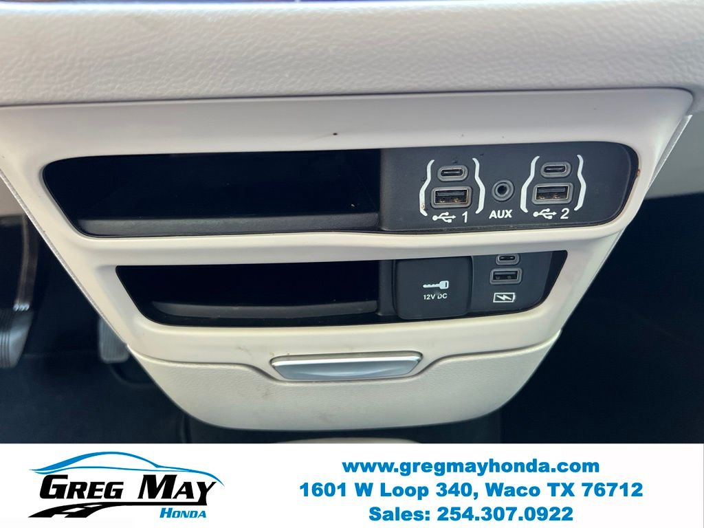 2022 Chrysler Pacifica Touring L - Photo 29
