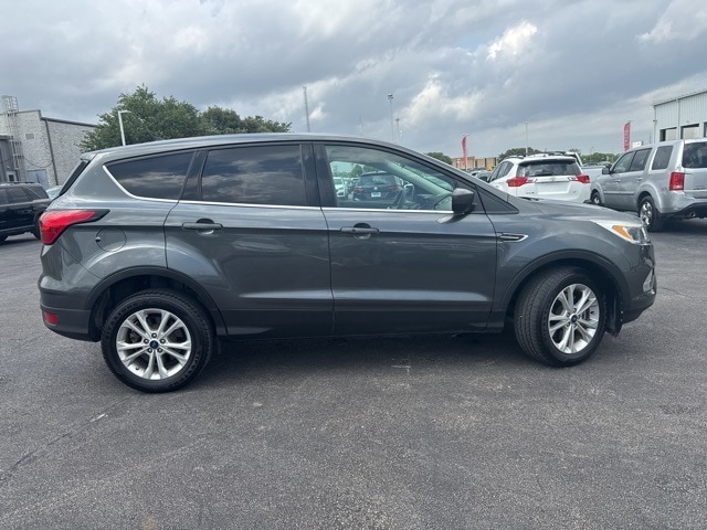 Used 2019 Ford Escape SE with VIN 1FMCU9G97KUB66579 for sale in Waco, TX