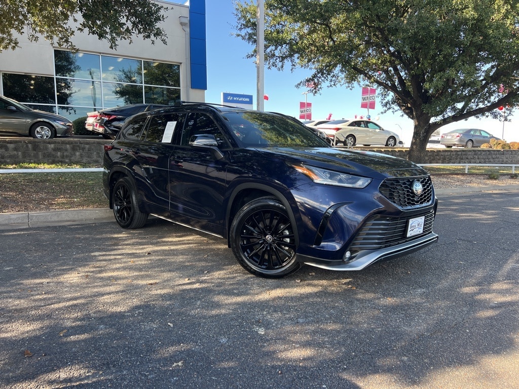 2023 Toyota Highlander XSE's photo