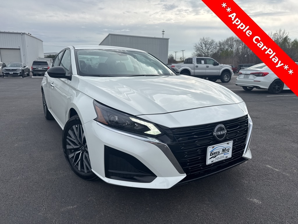 2025 Nissan Altima SV's photo