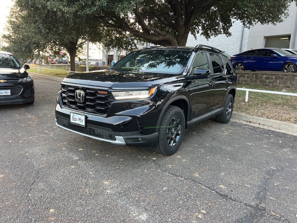 New 2025 Honda Pilot TrailSport SUV