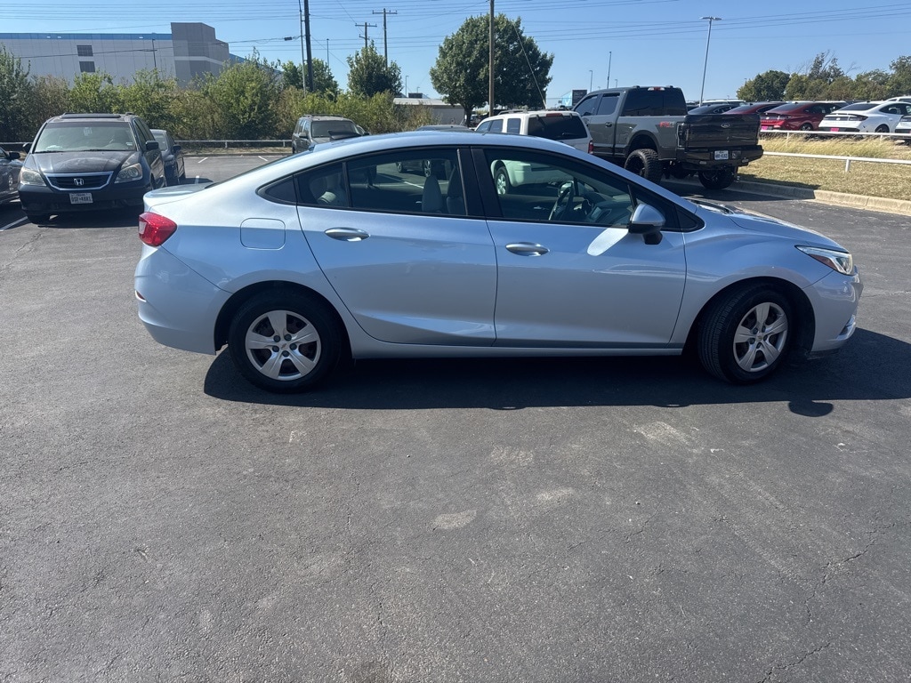 Used 2018 Chevrolet Cruze LS with VIN 1G1BC5SM8J7170542 for sale in Waco, TX