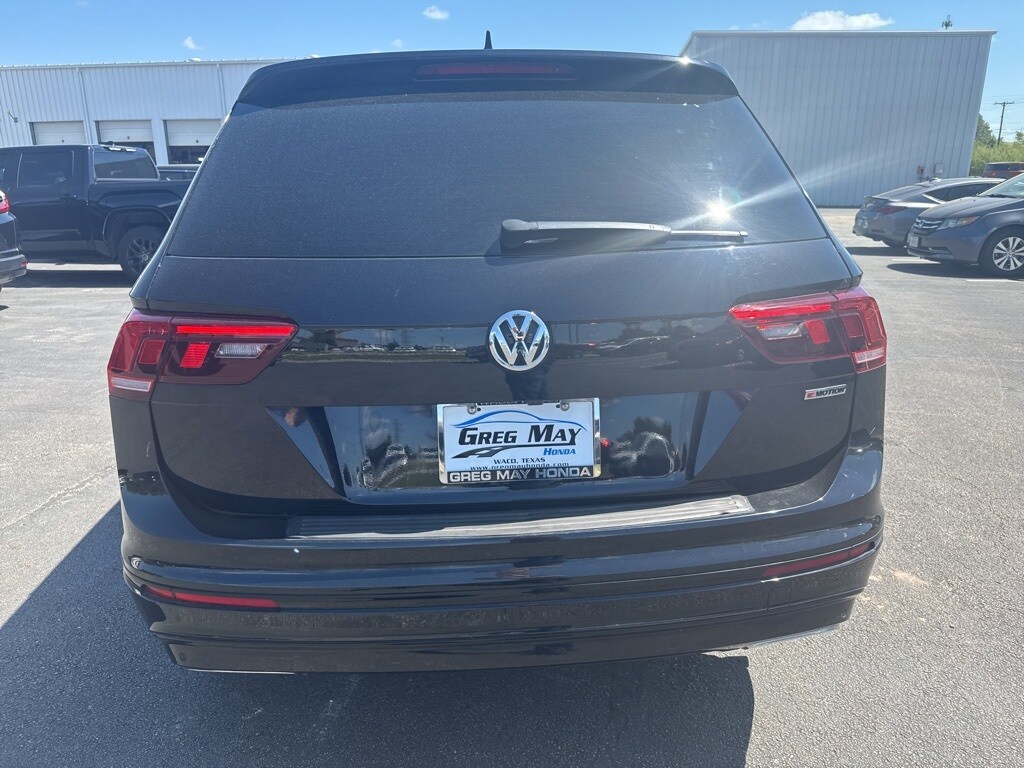 2021 Volkswagen Tiguan SE R-Line Black photo 4