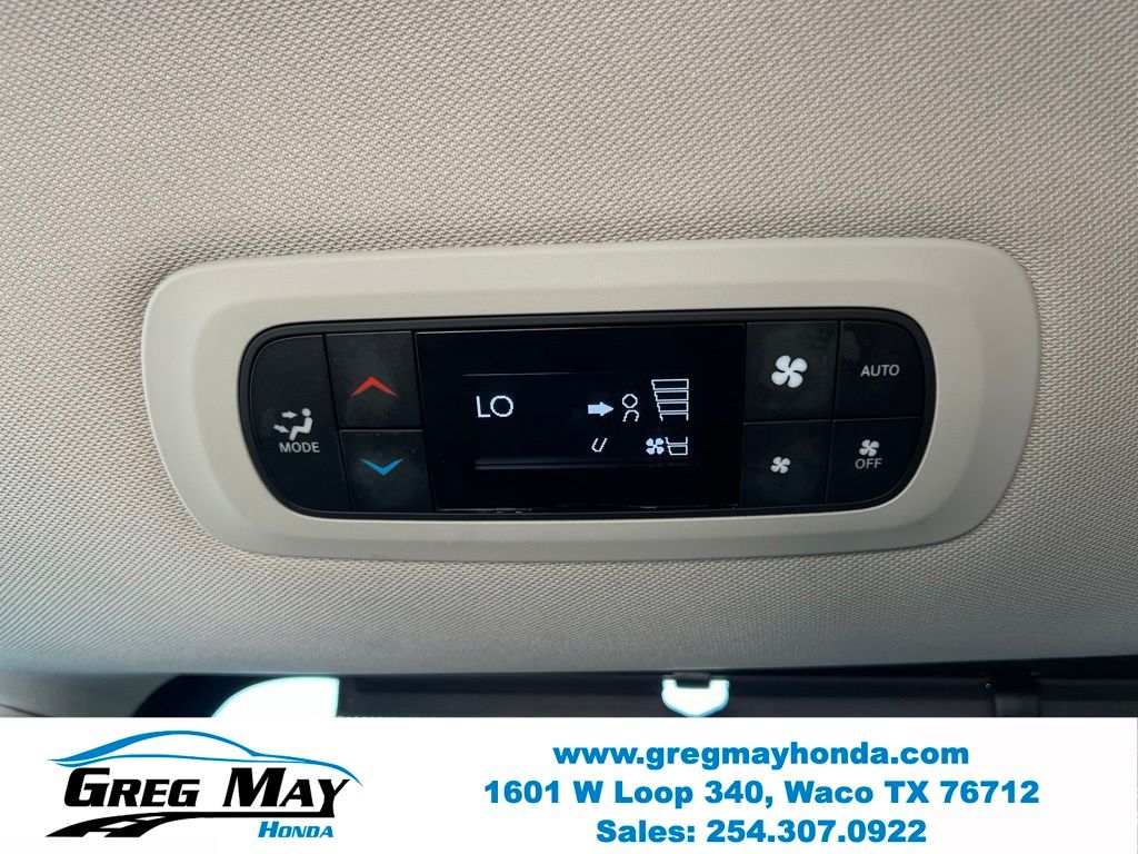 2022 Chrysler Pacifica Touring L - Photo 18