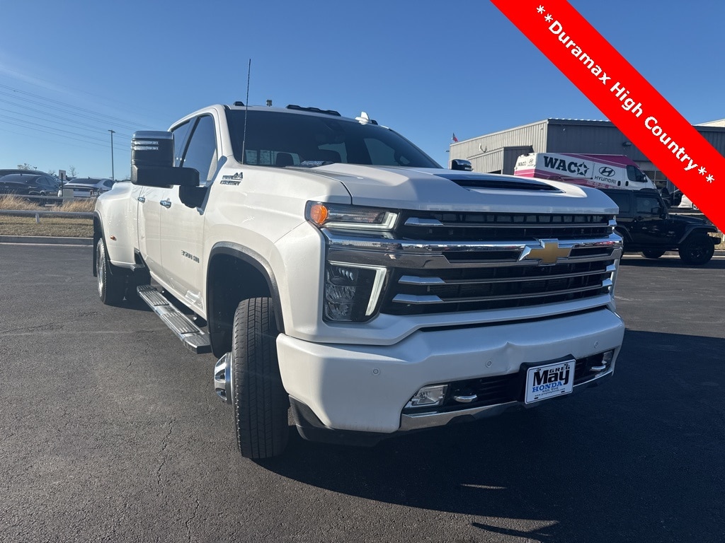 2023 Chevrolet Silverado 3500HD High Country's photo