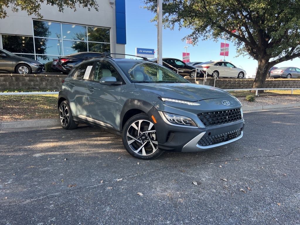 2022 Hyundai Kona Limited's photo