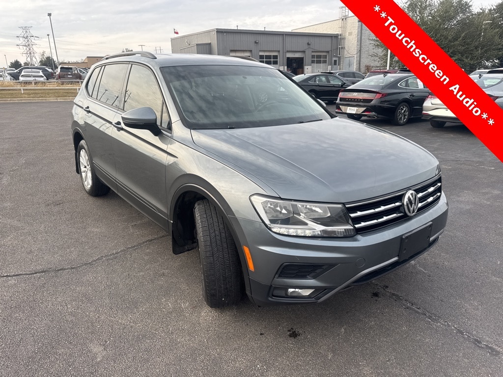 2018 Volkswagen Tiguan S's photo