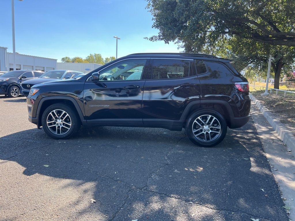 Used 2018 Jeep Compass Latitude SUV