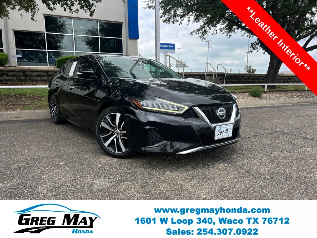 2022 Nissan Maxima SV's photo