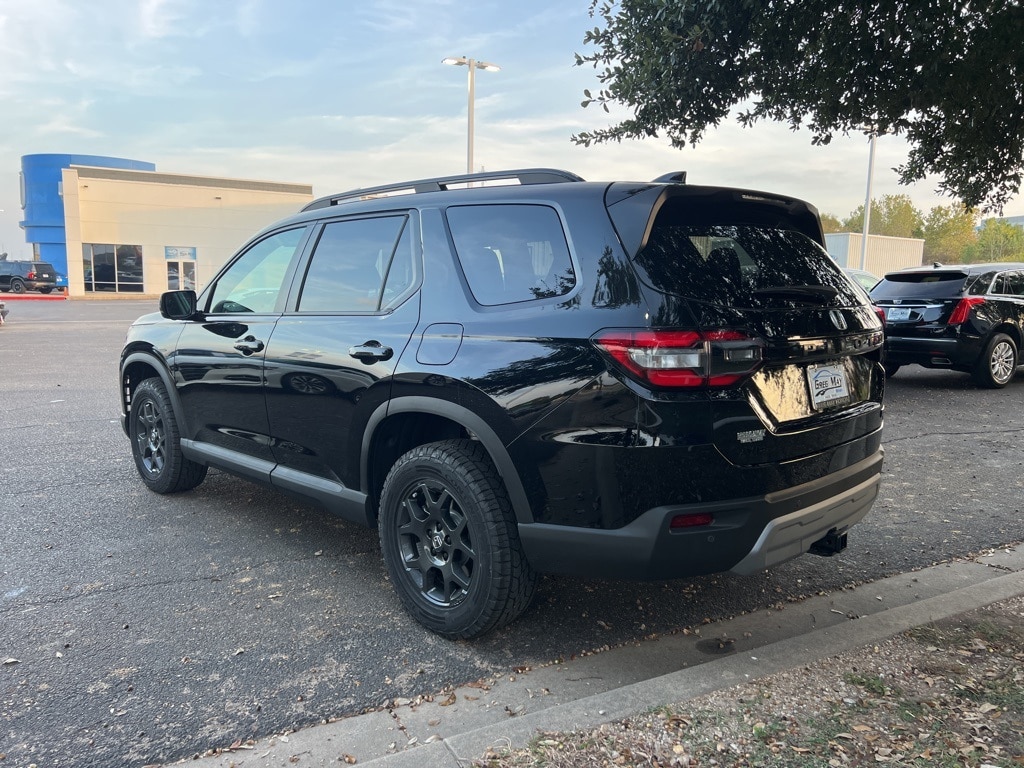 New 2025 Honda Pilot TrailSport SUV