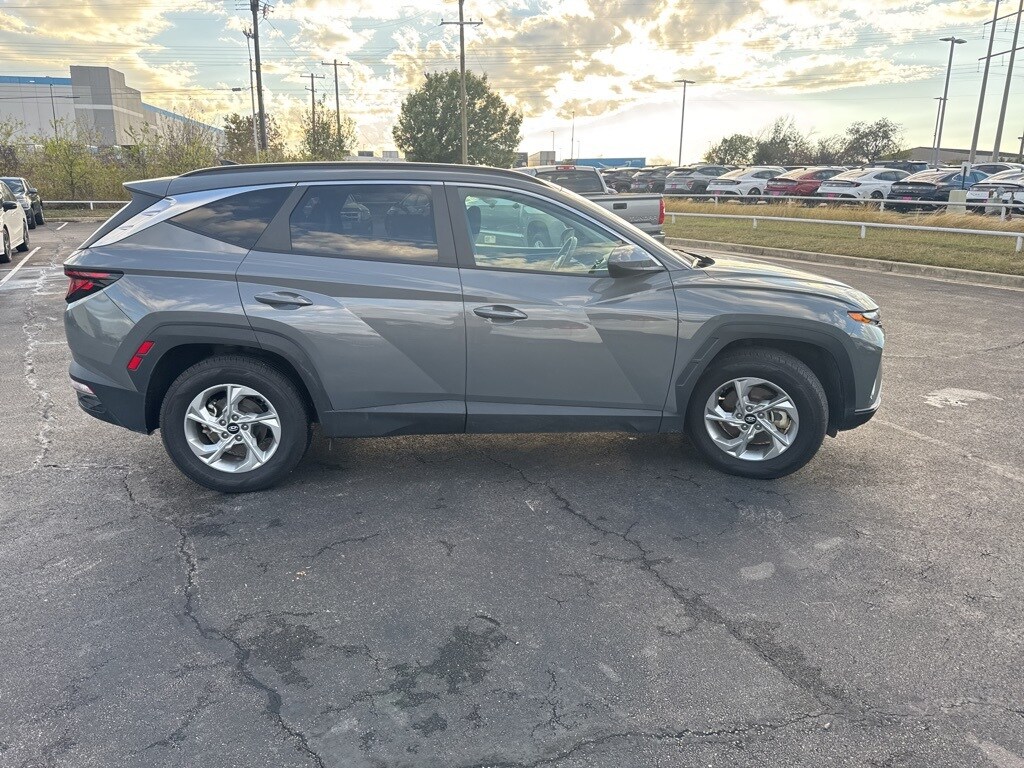2024 Hyundai Tucson SEL photo 2