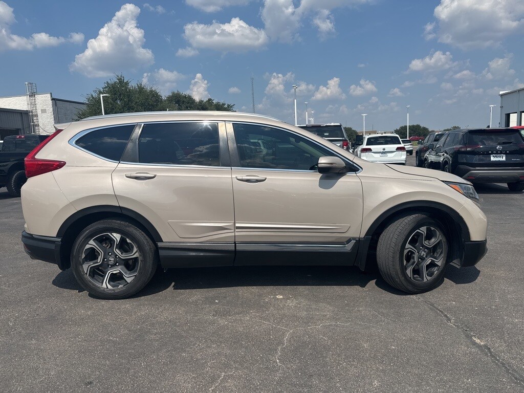 2018 Honda CR-V Touring photo 2
