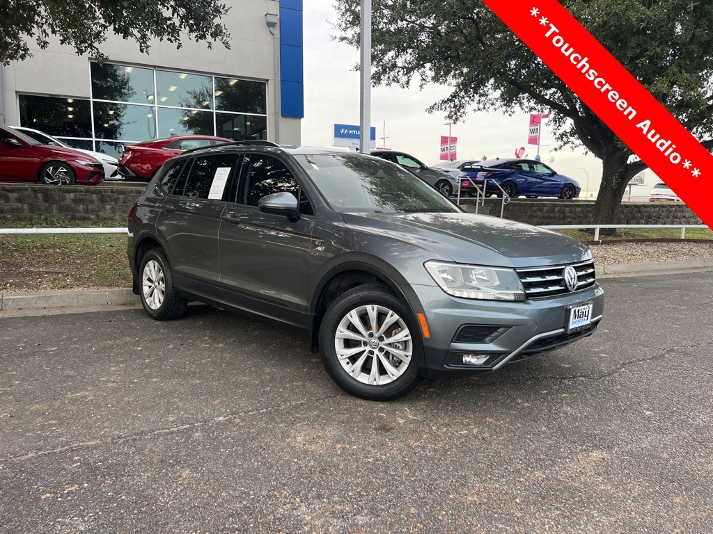 2018 Volkswagen Tiguan S's photo