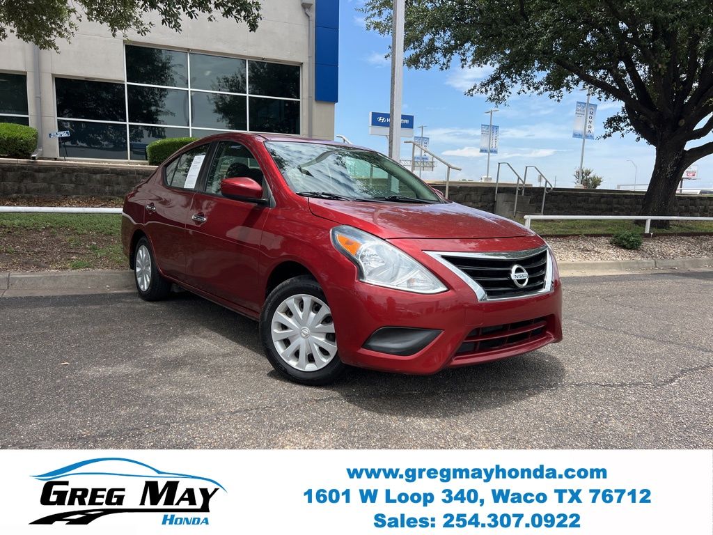2017 Nissan Versa 1.6 SV CVT's photo