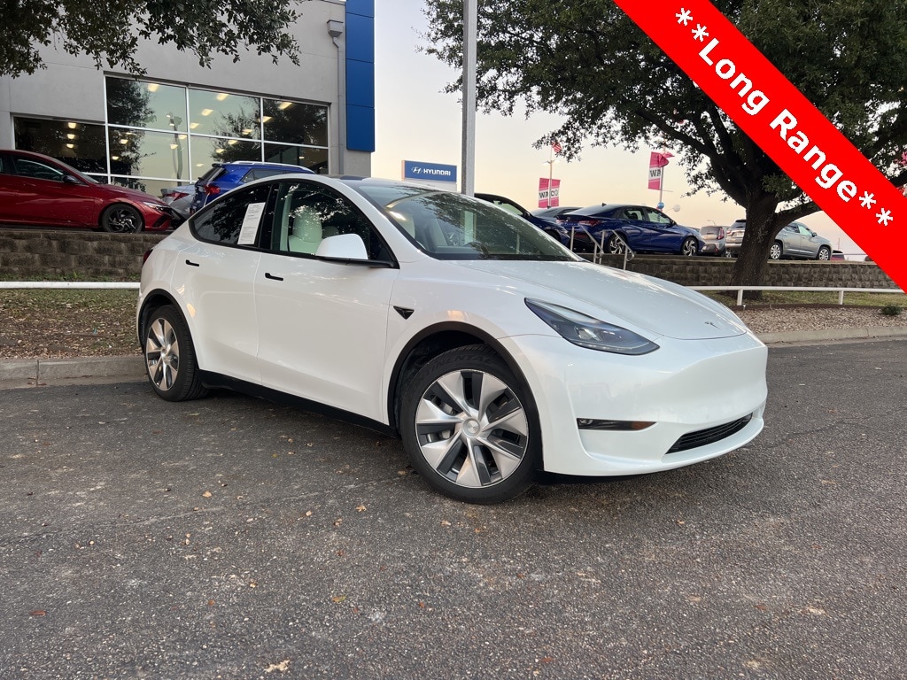 2022 Tesla Model Y Long Range's photo