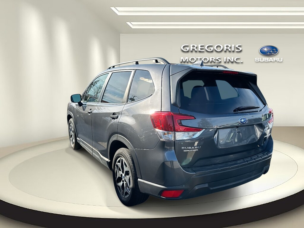 Used 2023 Subaru Forester Premium SUV