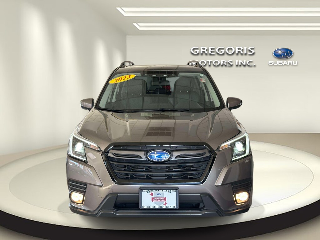 Used 2023 Subaru Forester Limited SUV