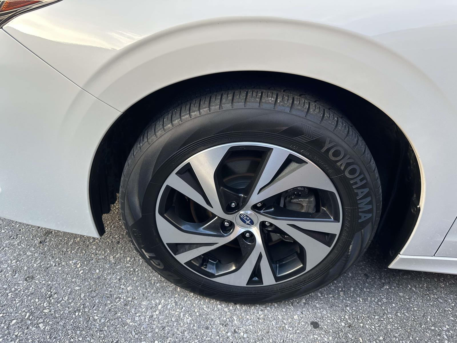 2023 Subaru Legacy Premium photo 4