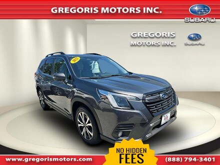 Used 2022 Subaru Forester Limited SUV near Manhattan, NY