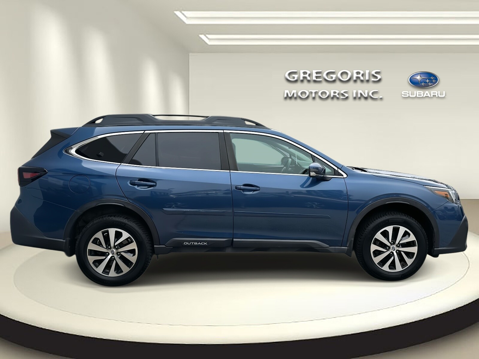 2021 Subaru Outback Premium photo 2
