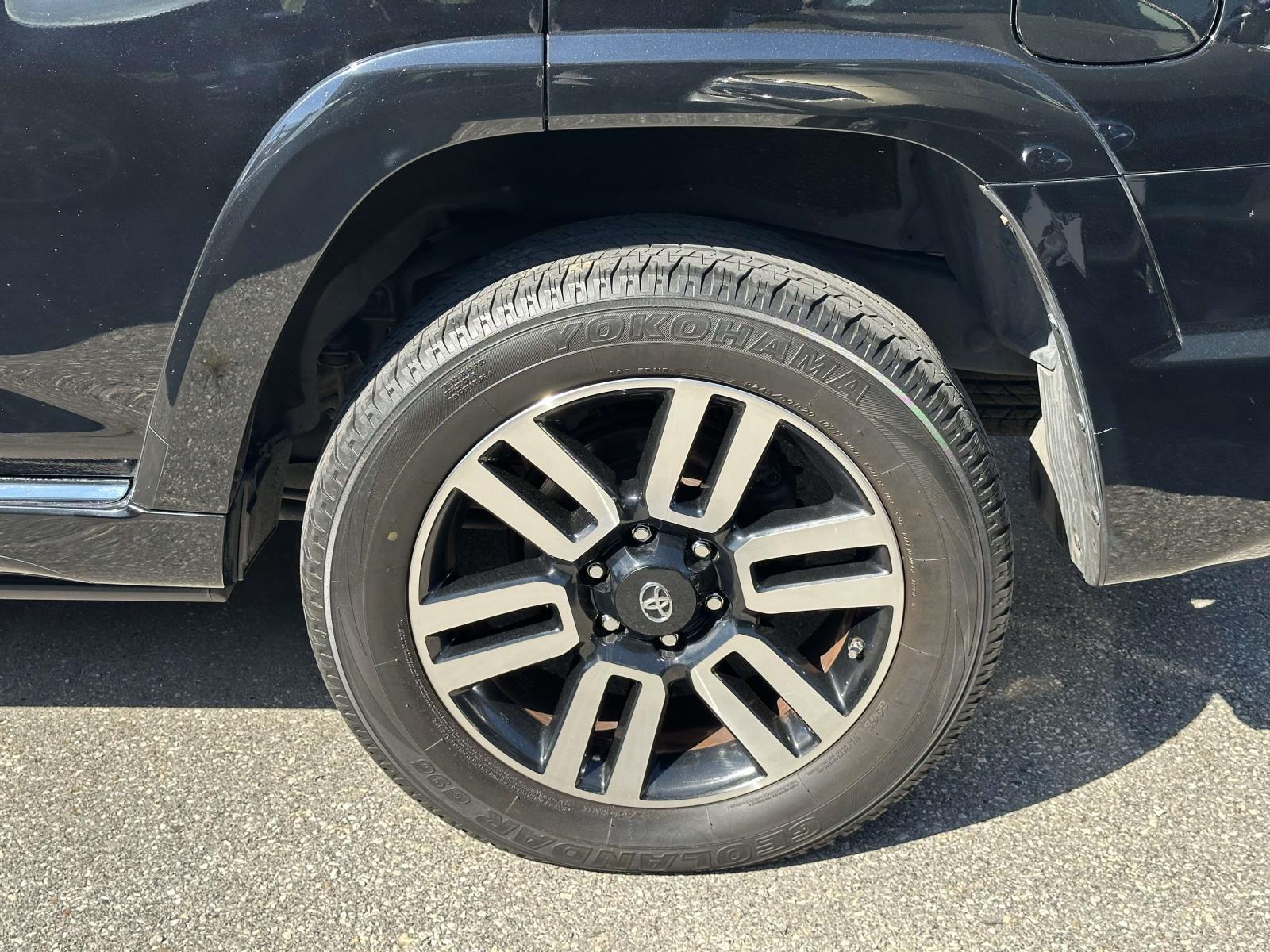 2018 Toyota 4Runner Limited photo 4