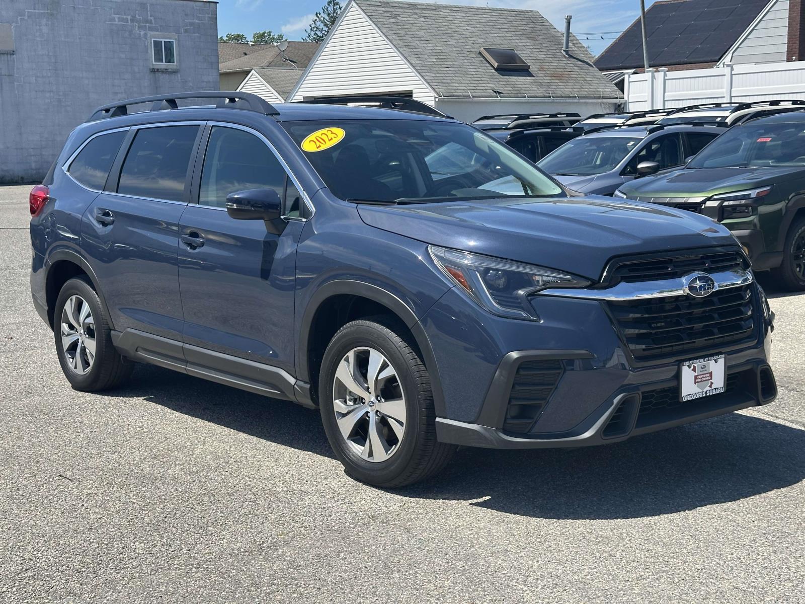2023 Subaru Ascent Premium 7 Passenger's photo