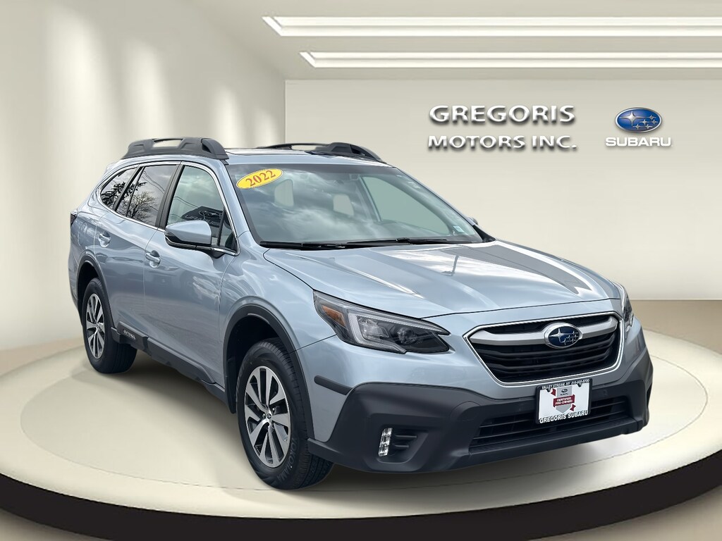 Used 2022 Subaru Outback Premium SUV