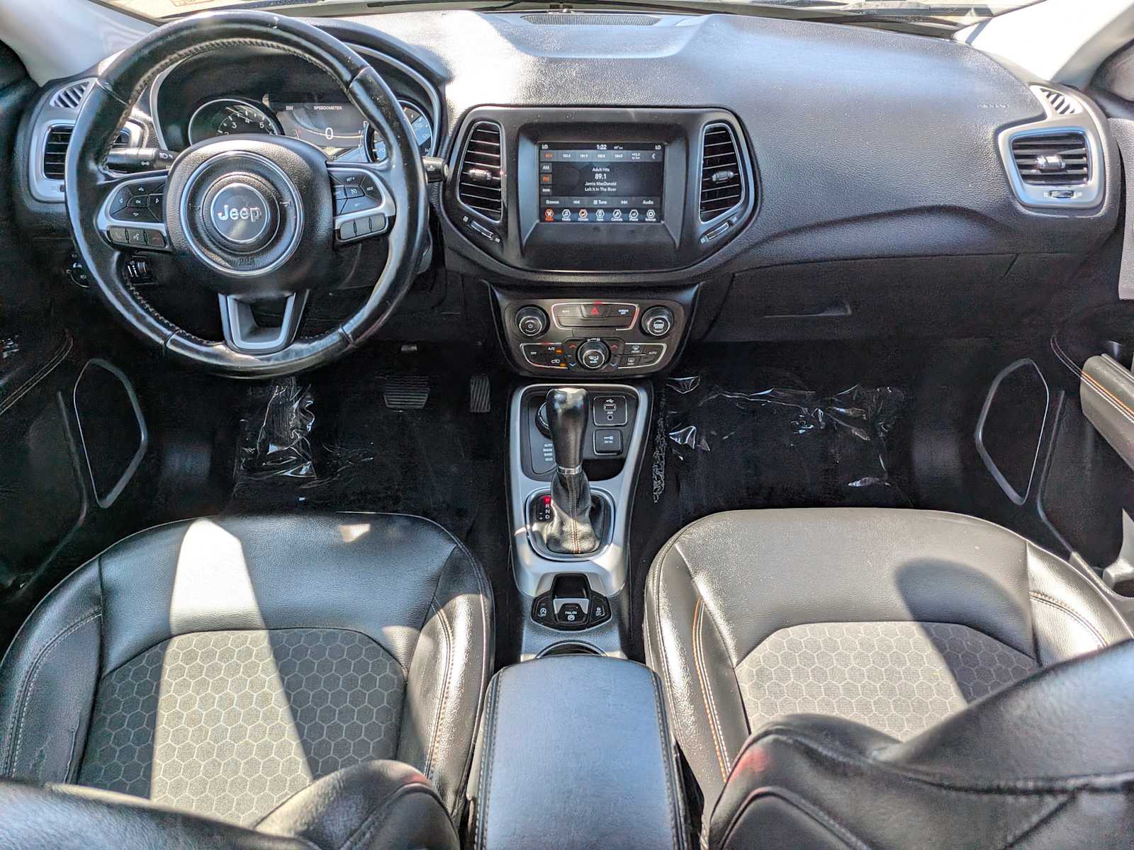 Thumbnail: 2018 Jeep Compass - 23