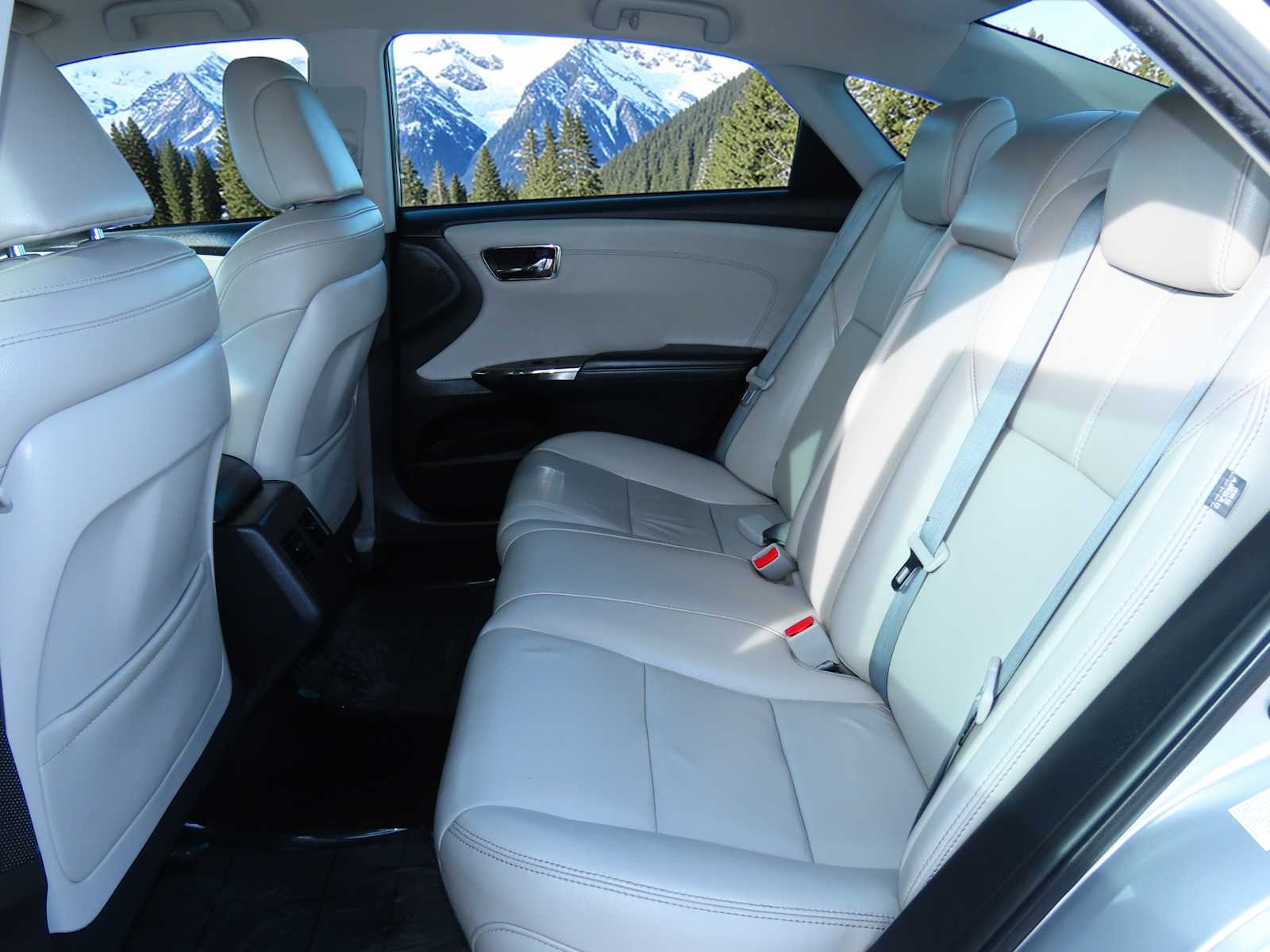 Thumbnail: 2016 Toyota Avalon - 19